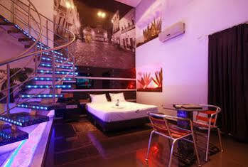 Hotel Illusion - Adults Only 3*